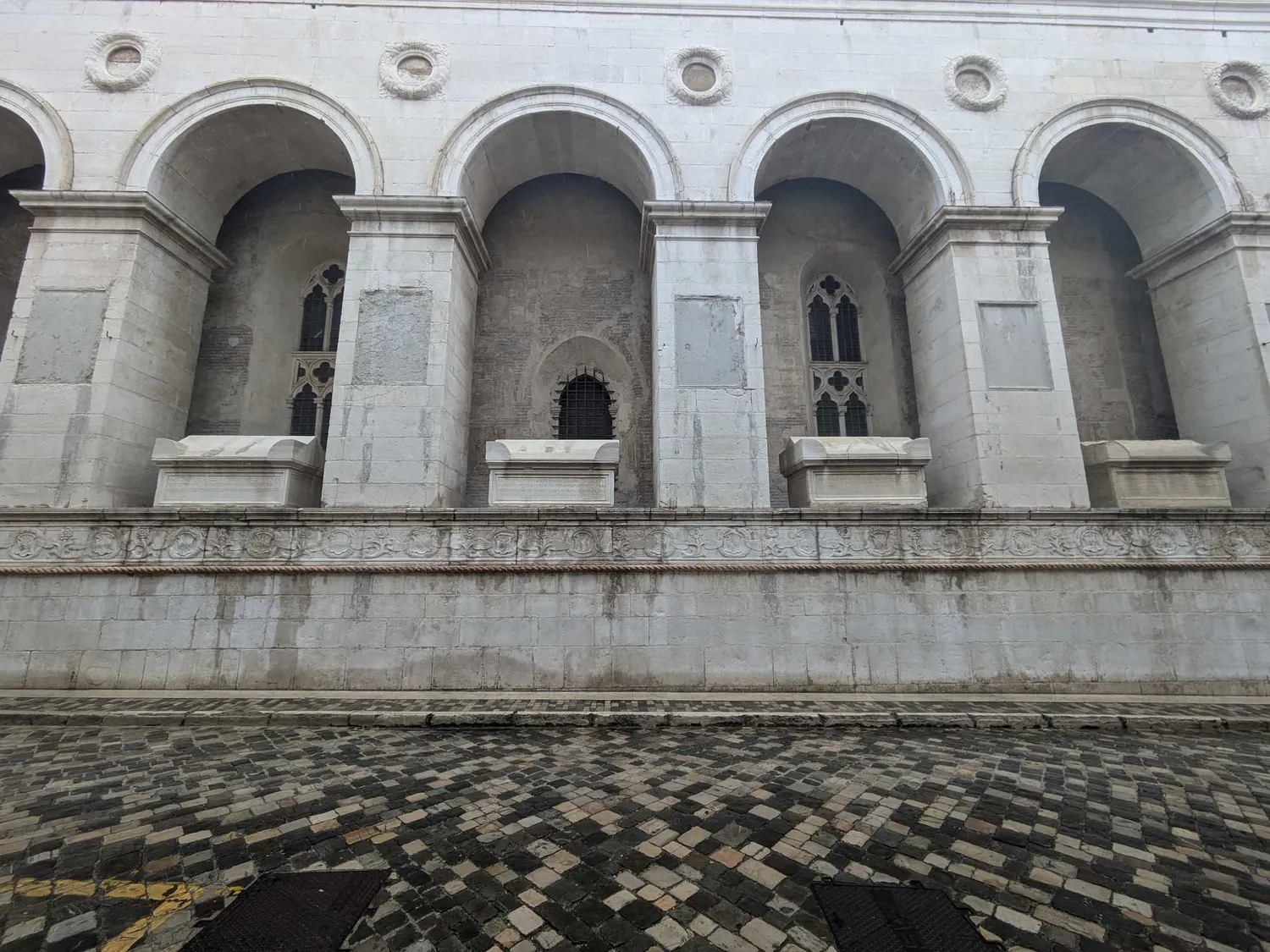 Side galleria of the Tempio Malatestiano